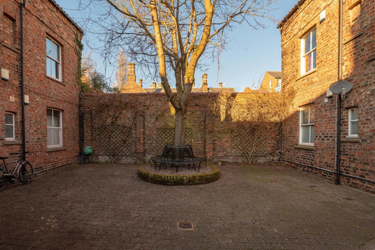 Ferienwohnung The Old Coach House York Exterior foto